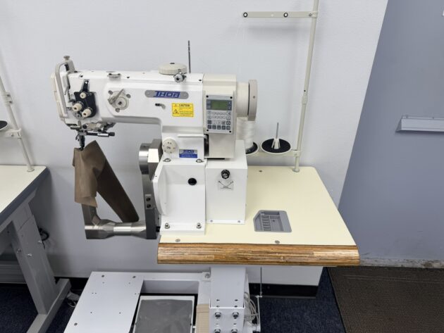 THOR GC 1341U Lockstitch Machine for Curved Seams, Tight Corners Small Handbags.