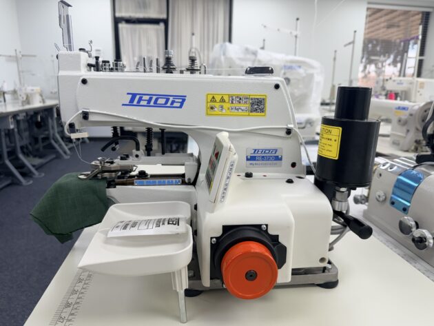 Thor RE 373D Industrial Button Sewing Machine.